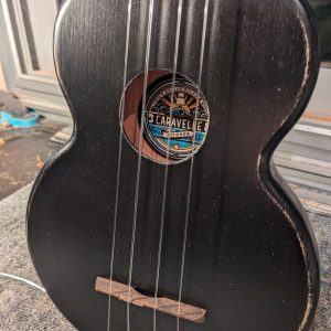 ukulele monoxyle