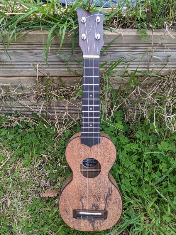 ukulele grillon soprano manguier