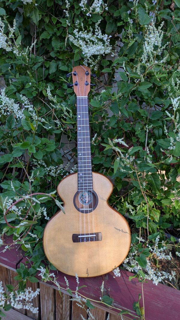 ukulele tenor semi monoxyle korina épicéa torréfié – Image 5