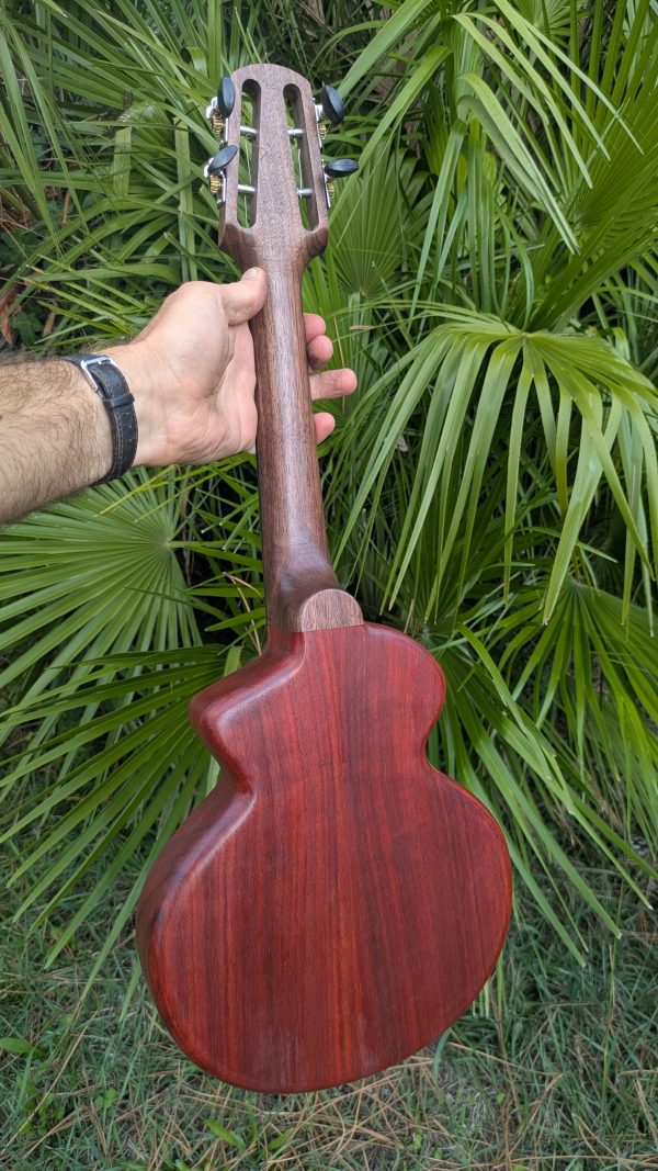 ukulele concert cordes acier monoxyle manguier et padouk – Image 8