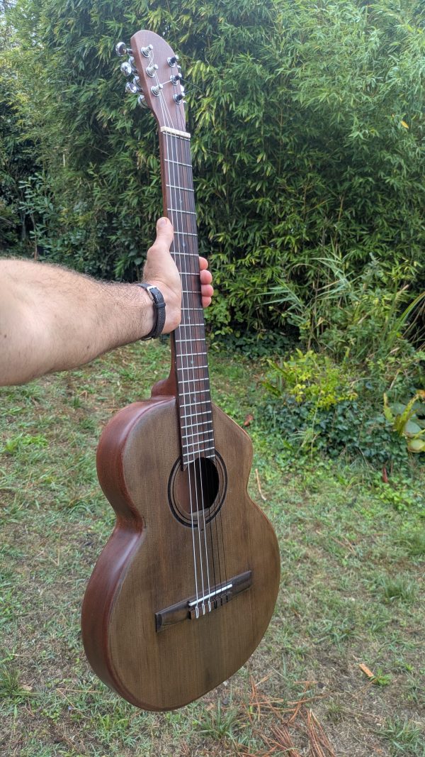 guitare nylon monoxyle cèdre ancien et acajou – Image 6