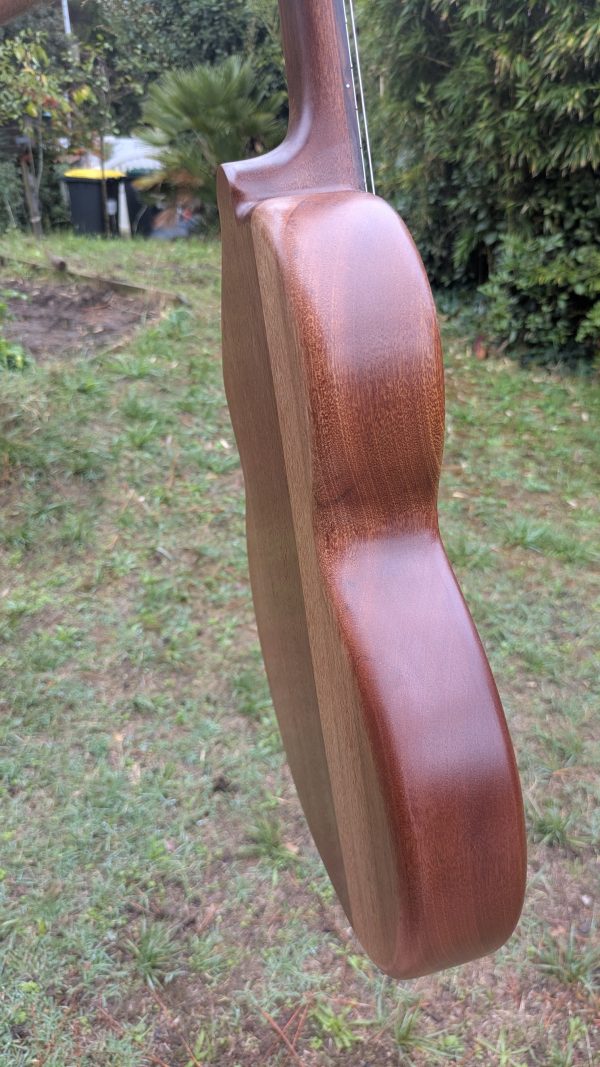 guitare nylon monoxyle cèdre ancien et acajou – Image 10