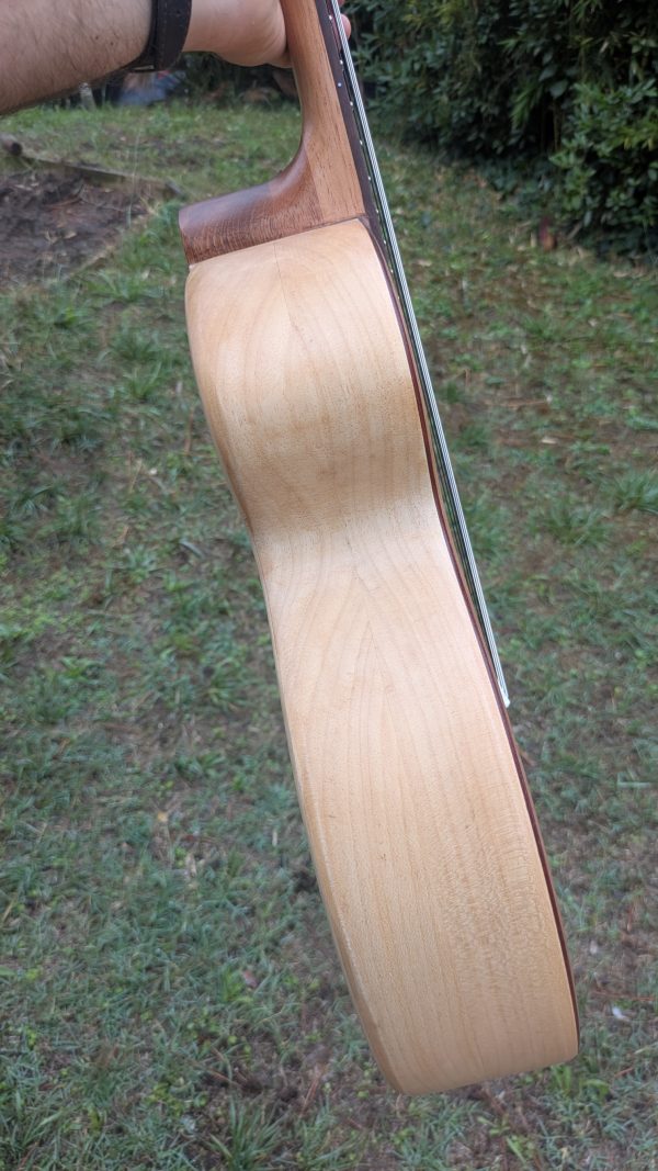 guitare monoxyle cèdre – Image 9