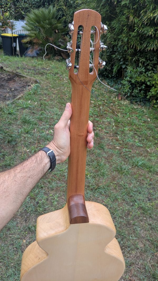 guitare monoxyle cèdre – Image 3