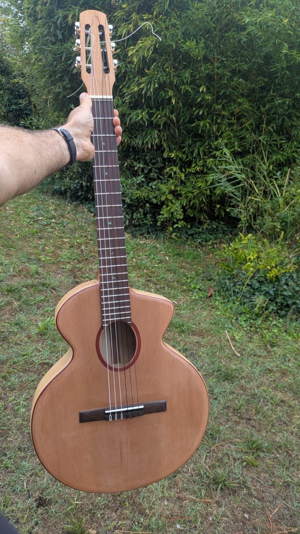 guitare monoxyle cèdre – Image 2