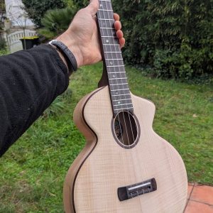 ukulele érable