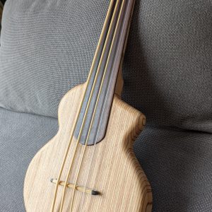 ukulélé basse soprano